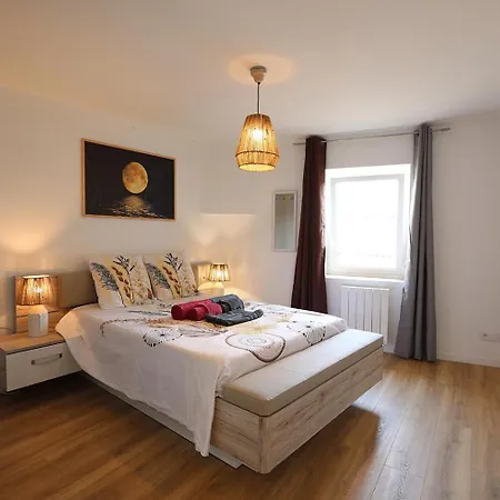 L'Ambre - 1 A 4P - Wifi Fibre - Parking Gratuit Apartment Pont-d'Ain Exterior photo